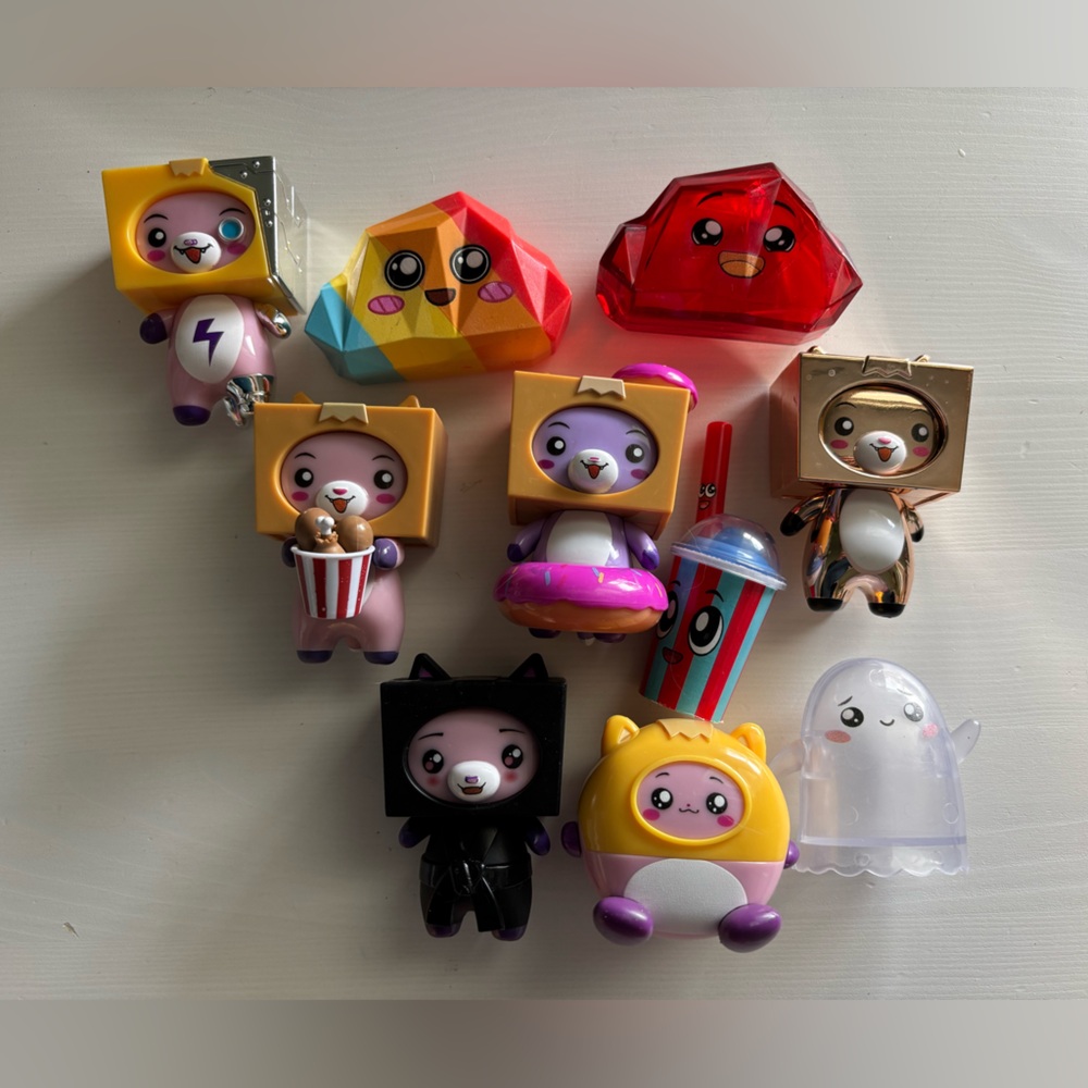 LANKYBOX Mini Mystery Figures Lot Of 10 Rainbow Rocky Ninja Foxy Red Rocky